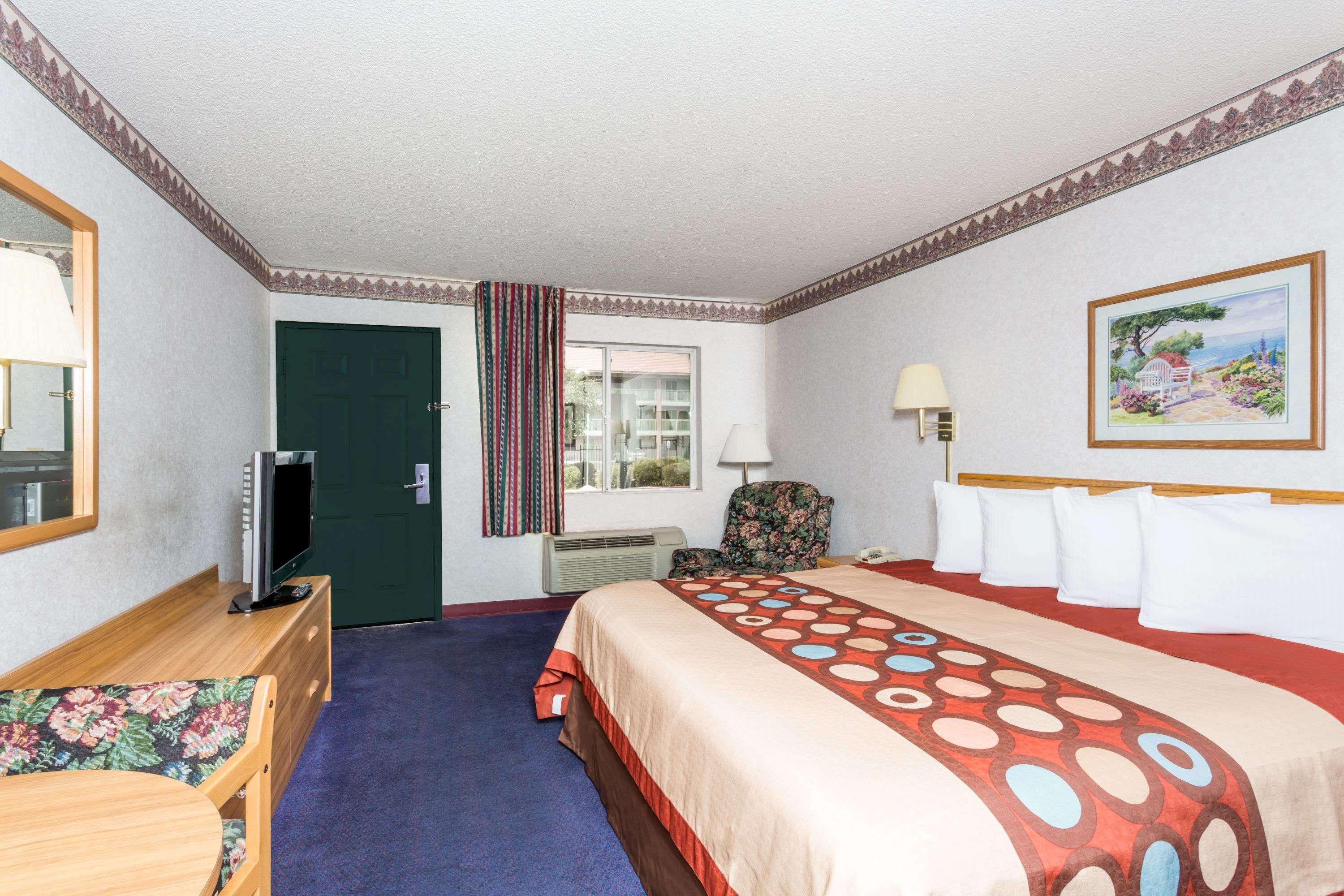 Days Inn By Wyndham Phoenix West Exteriör bild